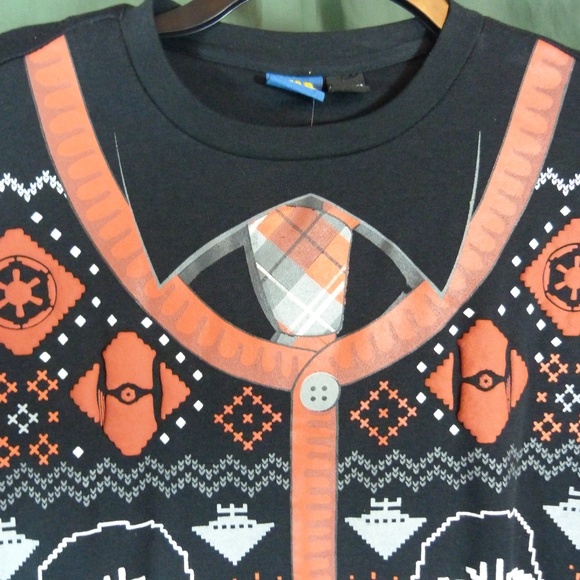 Star Wars Medium Darth Vader Sweatshirt New X-Mas - Picture 4 of 7